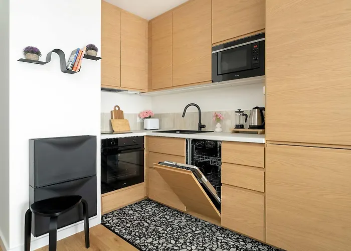 Komfortowy W Poznaniu Parking & Klimatyzacja By Renters